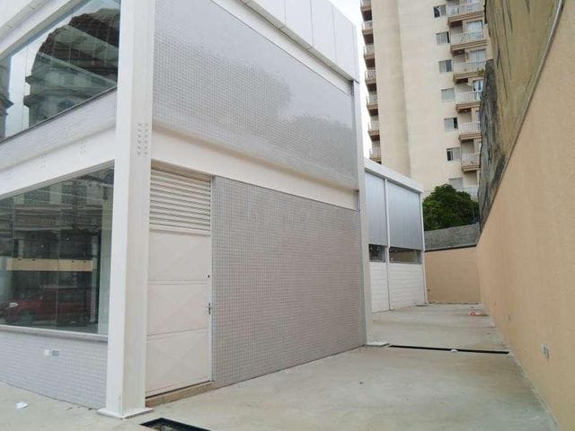 Galpão / Barracão com 854m², para alugar, no bairro Vila Carrão em São Paulo
