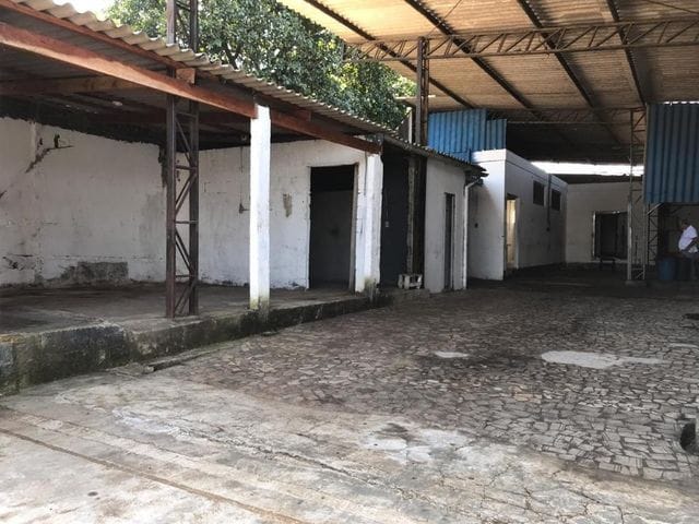 Galpão / Barracão com 500m², à venda, no bairro Vila Cascatinha em São Vicente