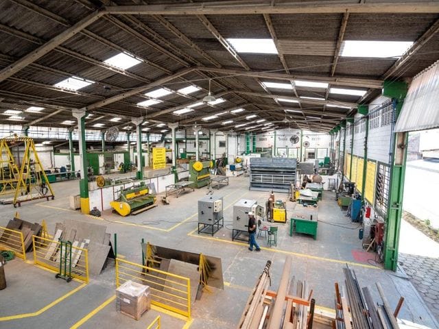 Galpão / Barracão com 2800m², à venda ou para alugar, no bairro Distrito Industrial em Valinhos