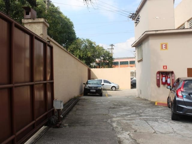 Galpão / Barracão com 9771m², à venda ou para alugar, no bairro Vila Ribeiro de Barros em São Paulo