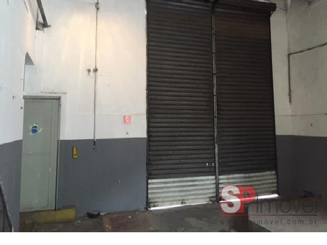 Galpão / Barracão com 2000m², para alugar, no bairro Jardim Pereira Leite em São Paulo
