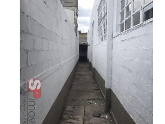 Galpão / Barracão com 2000m², para alugar, no bairro Jardim Pereira Leite em São Paulo