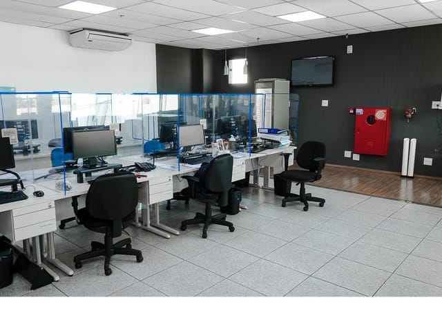 Galpão / Barracão com 36000000m², à venda, no bairro Vila Sul Americana em Carapicuíba
