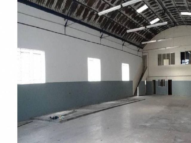 Galpão / Barracão com 960m², para alugar, no bairro Vila Guilherme em São Paulo