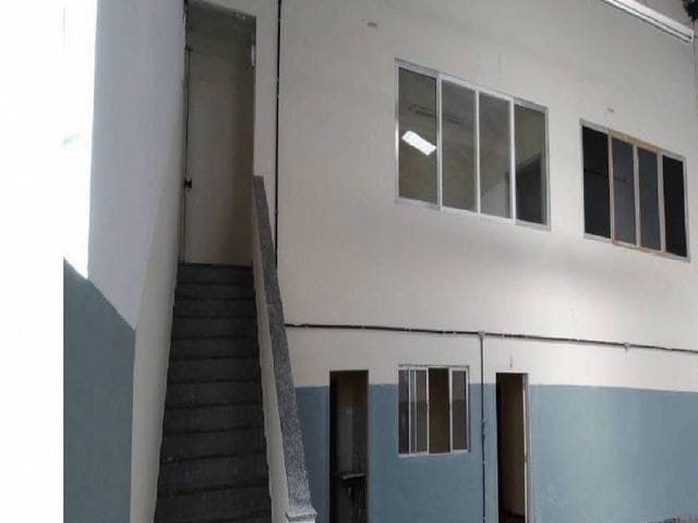 Galpão / Barracão com 960m², para alugar, no bairro Vila Guilherme em São Paulo