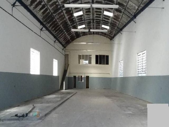 Galpão / Barracão com 960m², para alugar, no bairro Vila Guilherme em São Paulo