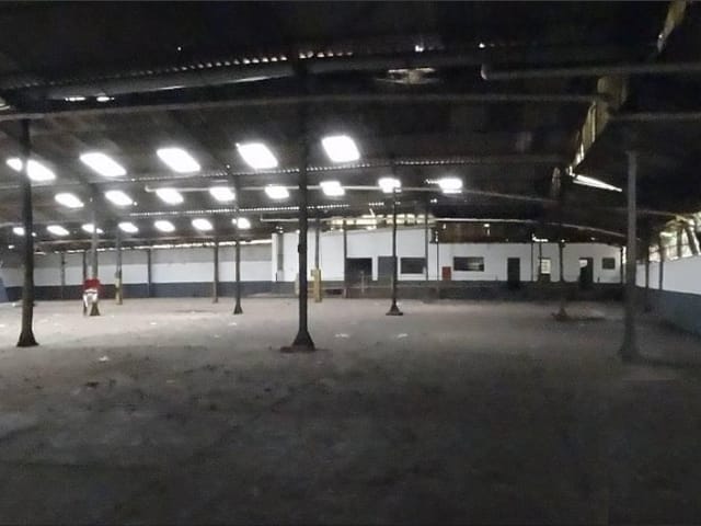Galpão / Barracão com 11195m², para alugar, no bairro Jardim Munhoz em Guarulhos