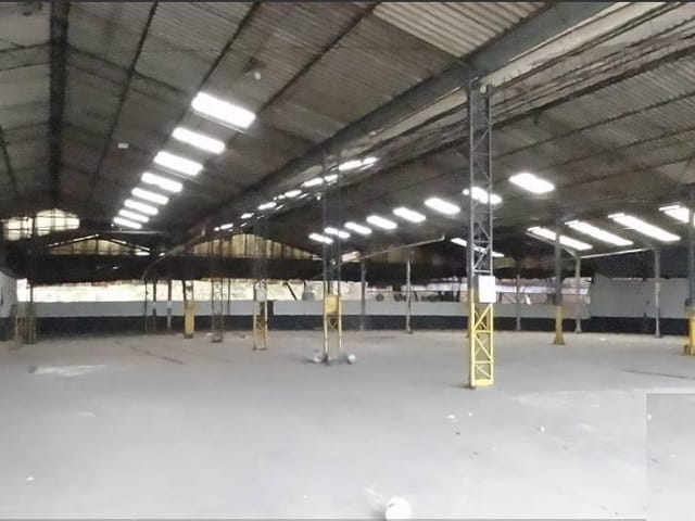 Galpão / Barracão com 11195m², para alugar, no bairro Jardim Munhoz em Guarulhos