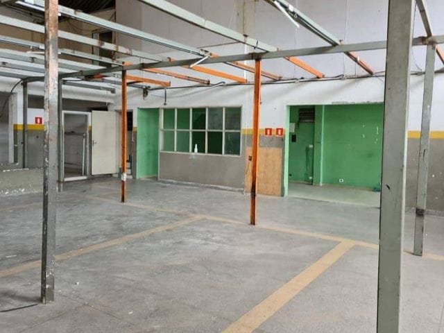 Galpão / Barracão com 2400m², à venda ou para alugar, no bairro Vila Carbone em São Paulo