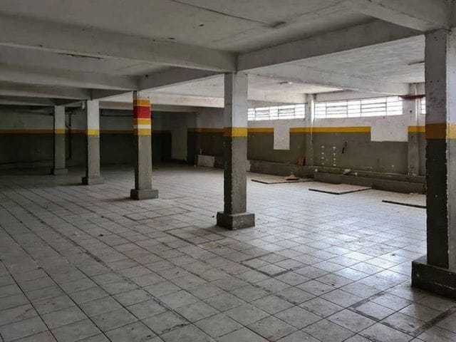 Galpão / Barracão com 2400m², à venda ou para alugar, no bairro Vila Carbone em São Paulo