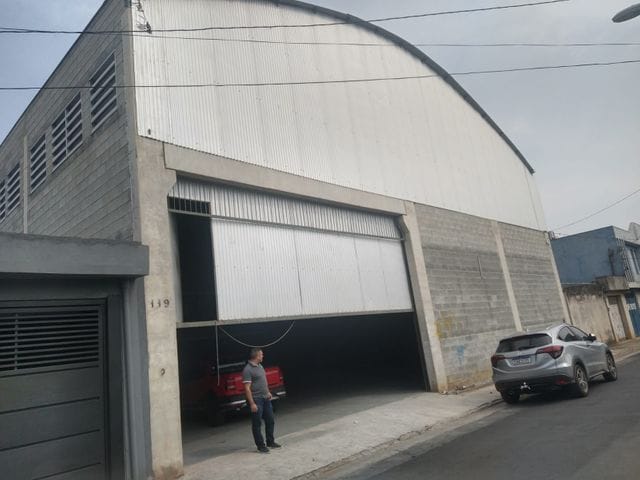 Foto do Galpão / Barracão - Galpão para locação, 700 m² , pé direito 8 mts, saída fácil para a Dutra via av. João Paulo l, Jardim Presidente Dutra, Guarulhos, SP | New Brokers Negócios Imobiliários