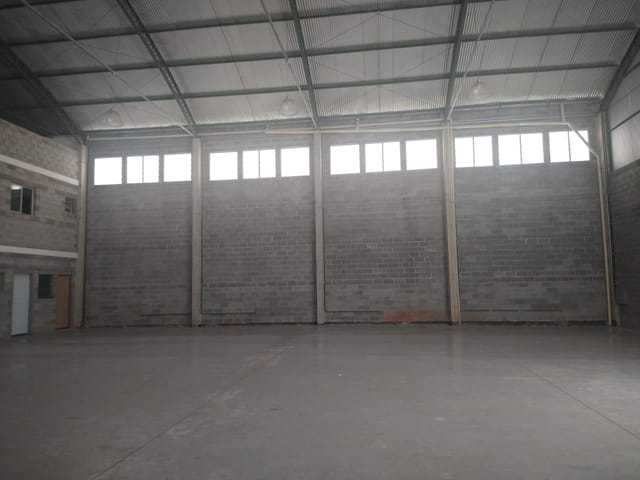 Foto do Galpão / Barracão - Galpão para locação, 700 m² , pé direito 8 mts, saída fácil para a Dutra via av. João Paulo l, Jardim Presidente Dutra, Guarulhos, SP | New Brokers Negócios Imobiliários