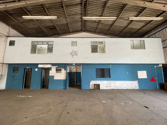 Galpão / Barracão com 500m², para alugar, no bairro Vila Carrão em São Paulo