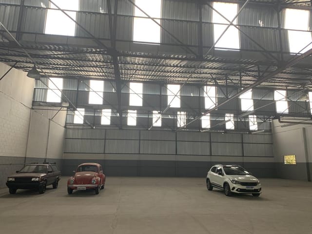 Galpão / Barracão com 1200m², para alugar, no bairro Jardim São Luís em São Paulo
