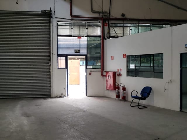 Galpão / Barracão com 1273m², para alugar, no bairro Vila Leopoldina em São Paulo