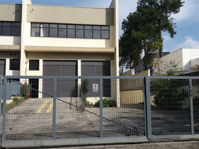 Galpão / Barracão com 903m², para alugar, no bairro Tamboré em Barueri