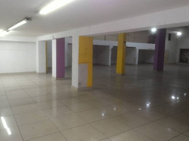 Galpão / Barracão com 591m², para alugar, no bairro Vila Guilherme em São Paulo