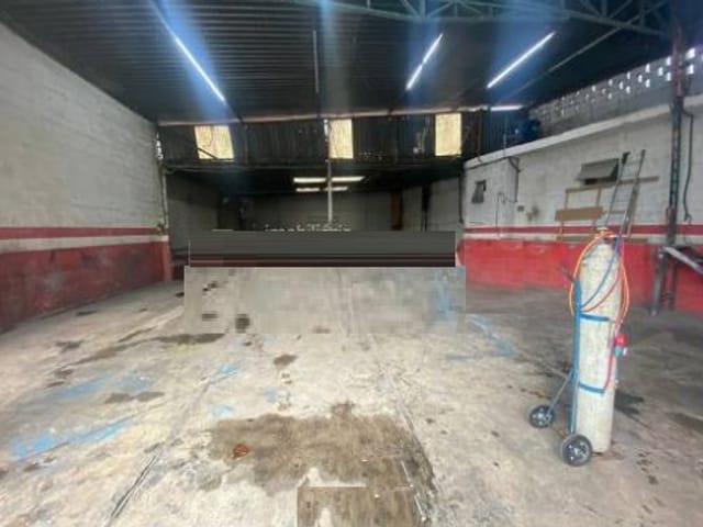 Galpão / Barracão com 550m², para alugar, no bairro Parque Novo Mundo em São Paulo