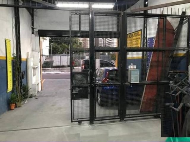 Galpão / Barracão com 330m², à venda, no bairro Barra Funda em São Paulo