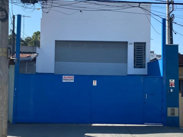 Galpão / Barracão com 300m², para alugar, no bairro Vila Anastácio em São Paulo