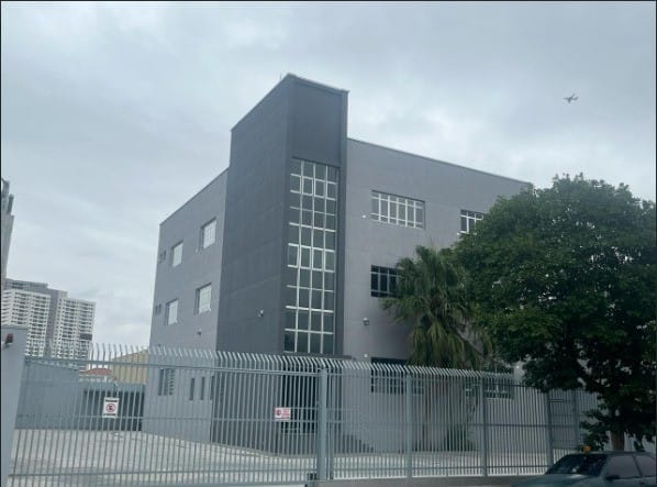 Depósito-Galpão-Armazém para alugar, 1000m² - Foto 2