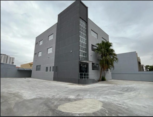 Depósito-Galpão-Armazém para alugar, 1000m² - Foto 3