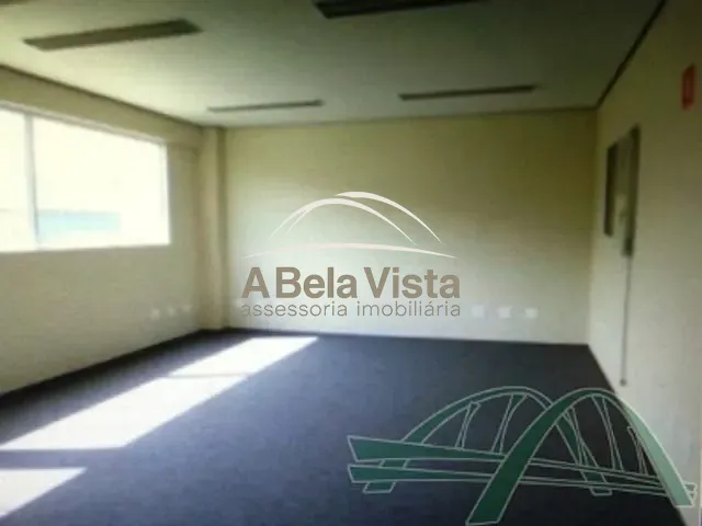 Galpão / Barracão com 630m², para alugar, no bairro MORRO GRANDE em Santana de Parnaíba
