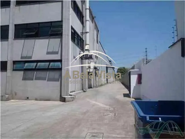 Galpão / Barracão com 1000m², para alugar, no bairro Alphaville Industrial em Barueri