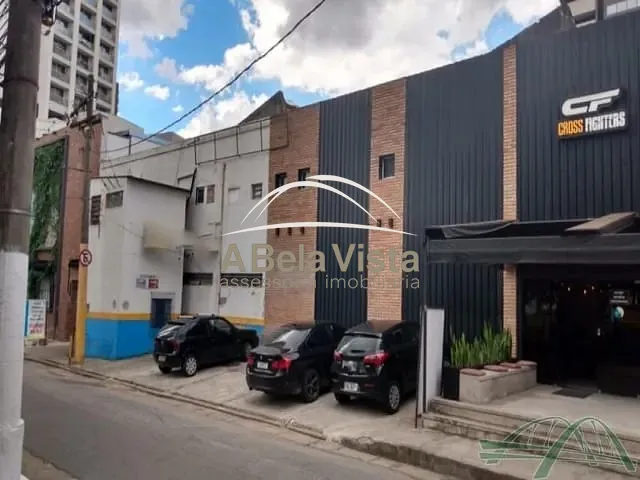 Galpão / Barracão com 1288m², para alugar, no bairro Vila Sao Francisco (Zona Sul) em São Paulo