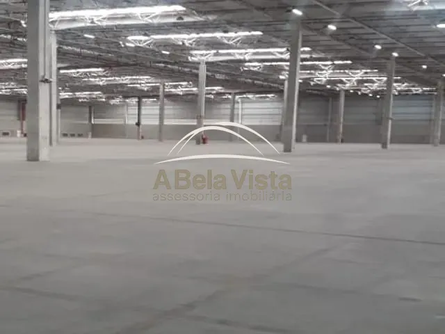 Galpão / Barracão com 32141m², para alugar, no bairro Jardim Boa Vista (Zona Oeste) em Osasco