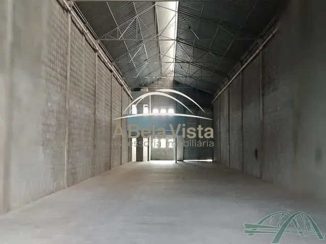 Galpão / Barracão para alugar, no bairro Piratininga em Osasco