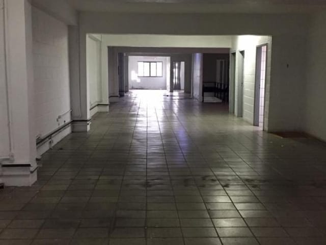 Foto do Box/Garagem - Galpão à venda 20 Vagas, 1000M², PIRATININGA, OSASCO - SP | A Bela Vista Imóveis