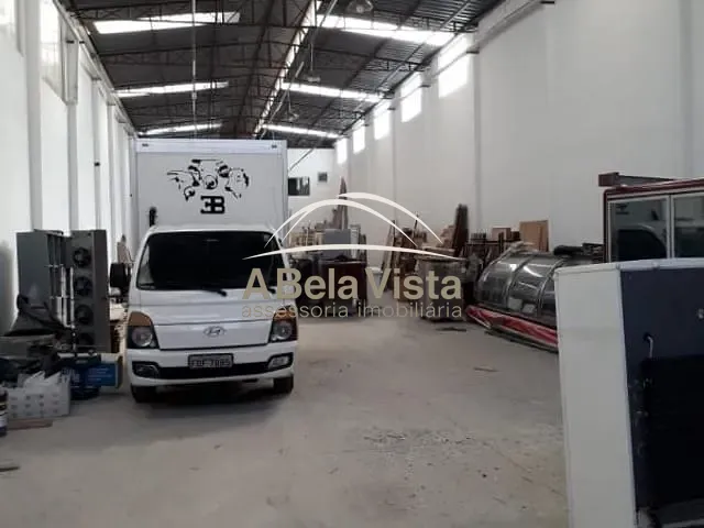 Galpão / Barracão à venda, no bairro Piratininga em Osasco
