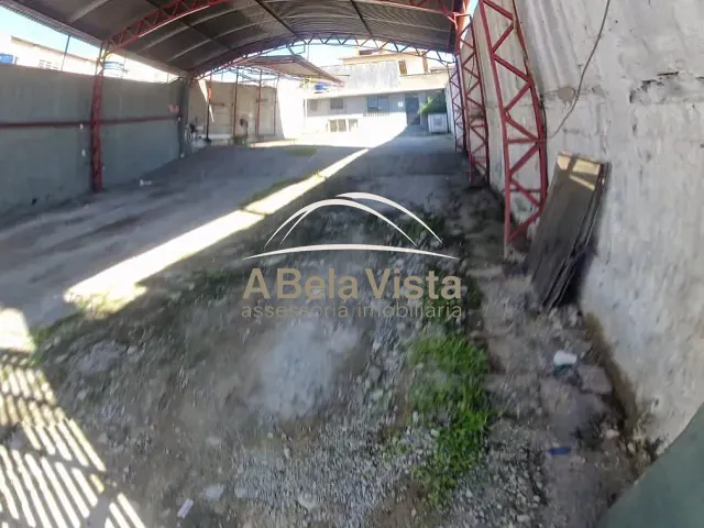 Galpão / Barracão com 400m², para alugar, no bairro Jardim das Flores em Osasco