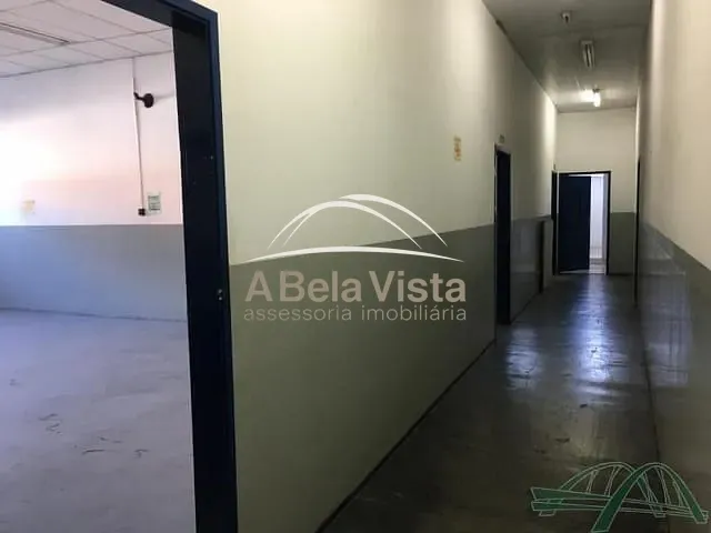 Galpão / Barracão com 3120m², para alugar, no bairro Jardim Itaquiti em Jandira