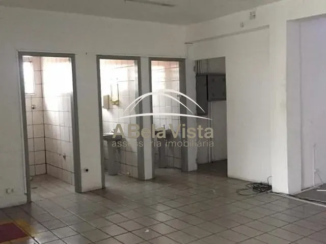 Galpão / Barracão com 380m², para alugar, no bairro Piratininga em Osasco