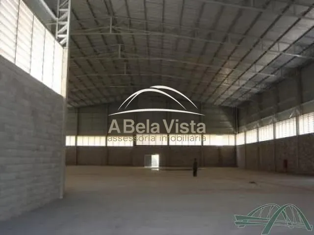 Galpão / Barracão com 5250m², para alugar, no bairro Nucleo Micro Industrial Presidente Wilson em Jandira