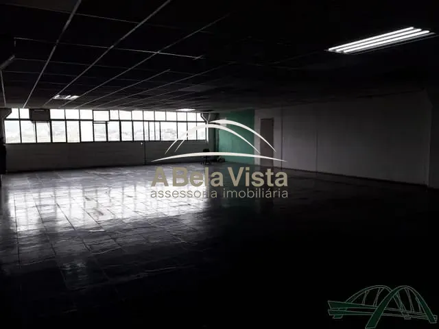 Galpão / Barracão com 4700m², para alugar, no bairro Vila Menck em Osasco