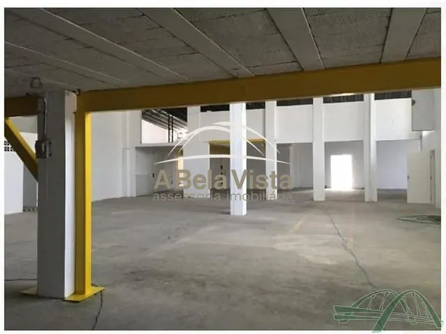 Galpão / Barracão com 900m², para alugar, no bairro Casa Verde Alta em São Paulo