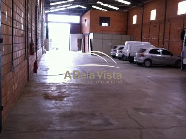 Galpão / Barracão com 1000m², à venda, no bairro Chácara Ondas Verdes em Cotia