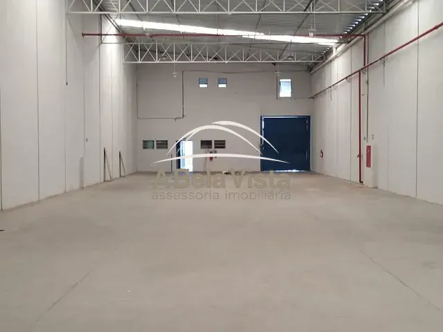 Galpão / Barracão com 690m², para alugar, no bairro Chácaras Marco em Barueri