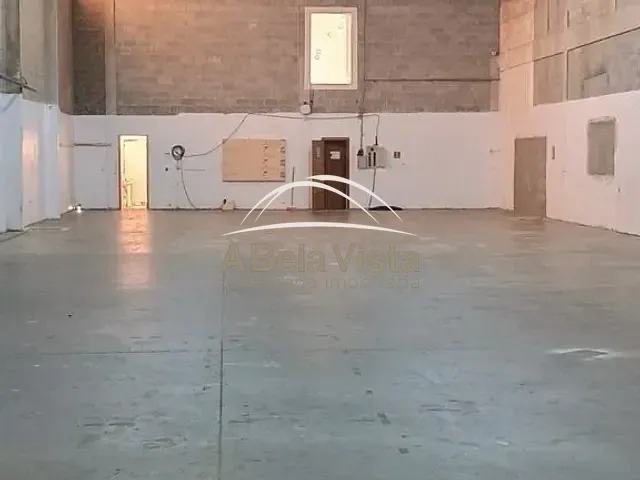 Galpão / Barracão com 1264m², à venda, no bairro Chácaras Marco em Barueri