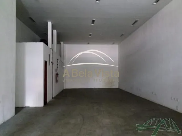 Galpão / Barracão com 250m², para alugar, no bairro Vila Osasco em Osasco