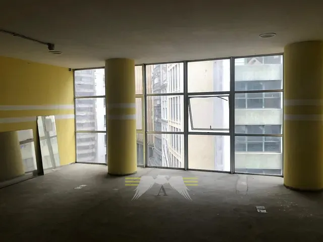 Box/Garagem para alugar, no bairro Sé em São Paulo
