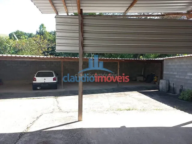 Box/Garagem à venda, no bairro São Lucas em Barra Mansa