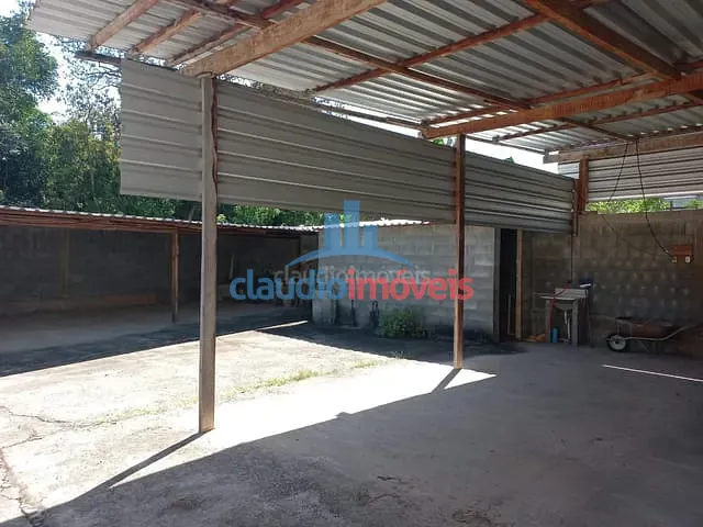 Box/Garagem à venda, no bairro São Lucas em Barra Mansa
