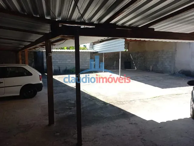 Box/Garagem à venda, no bairro São Lucas em Barra Mansa