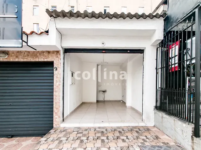 Box/Garagem com 17m², para alugar, no bairro Conjunto Habitacional Presidente Castelo Branco em Carapicuíba