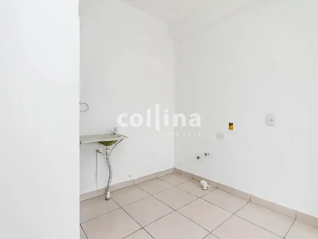 Box/Garagem com 17m², para alugar, no bairro Conjunto Habitacional Presidente Castelo Branco em Carapicuíba