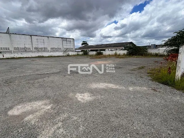 Box/Garagem para alugar, no bairro PoloPlast em Camaçari